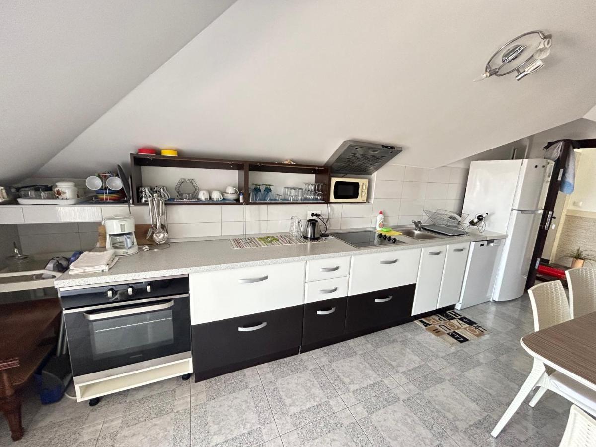 Apartments Sanda 2 Promajna Luaran gambar