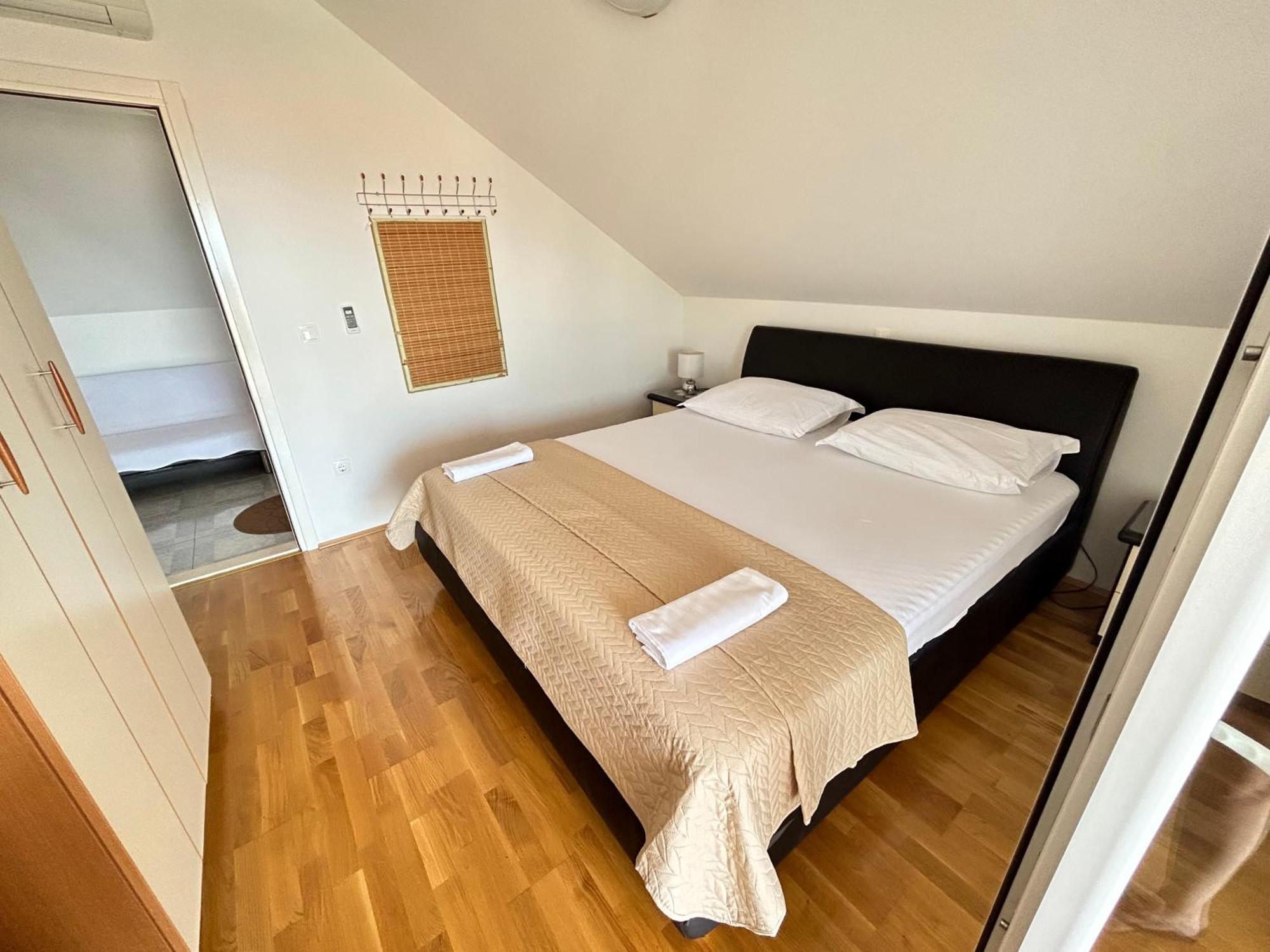 Apartments Sanda 2 Promajna Luaran gambar