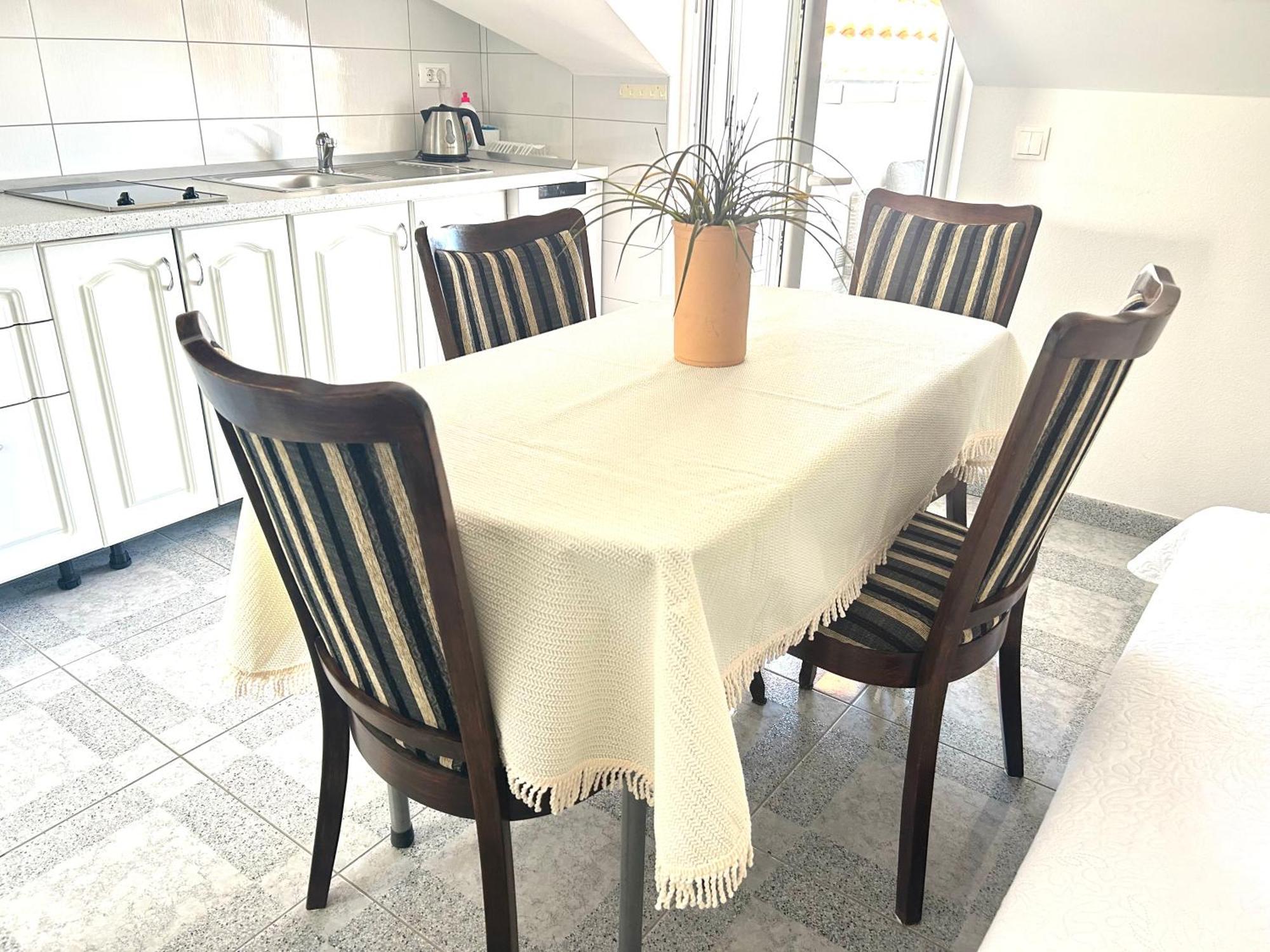 Apartments Sanda 2 Promajna Luaran gambar